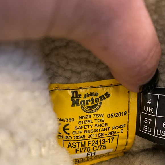 COPY - Dr. Marten Steel Toe Belsay 4UK/6US - Picture 7 of 7